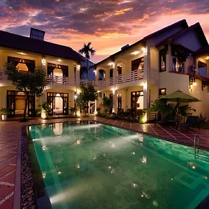 https://the-muse-house.hotelsofhoian.com