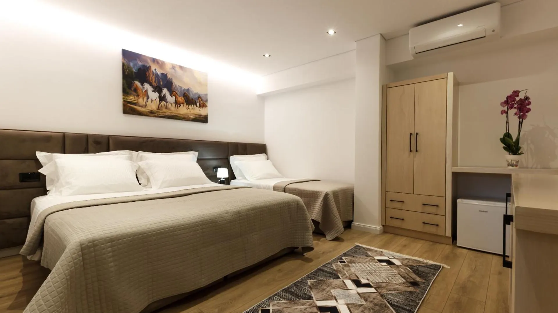 Castleview Inn Gjirokastër